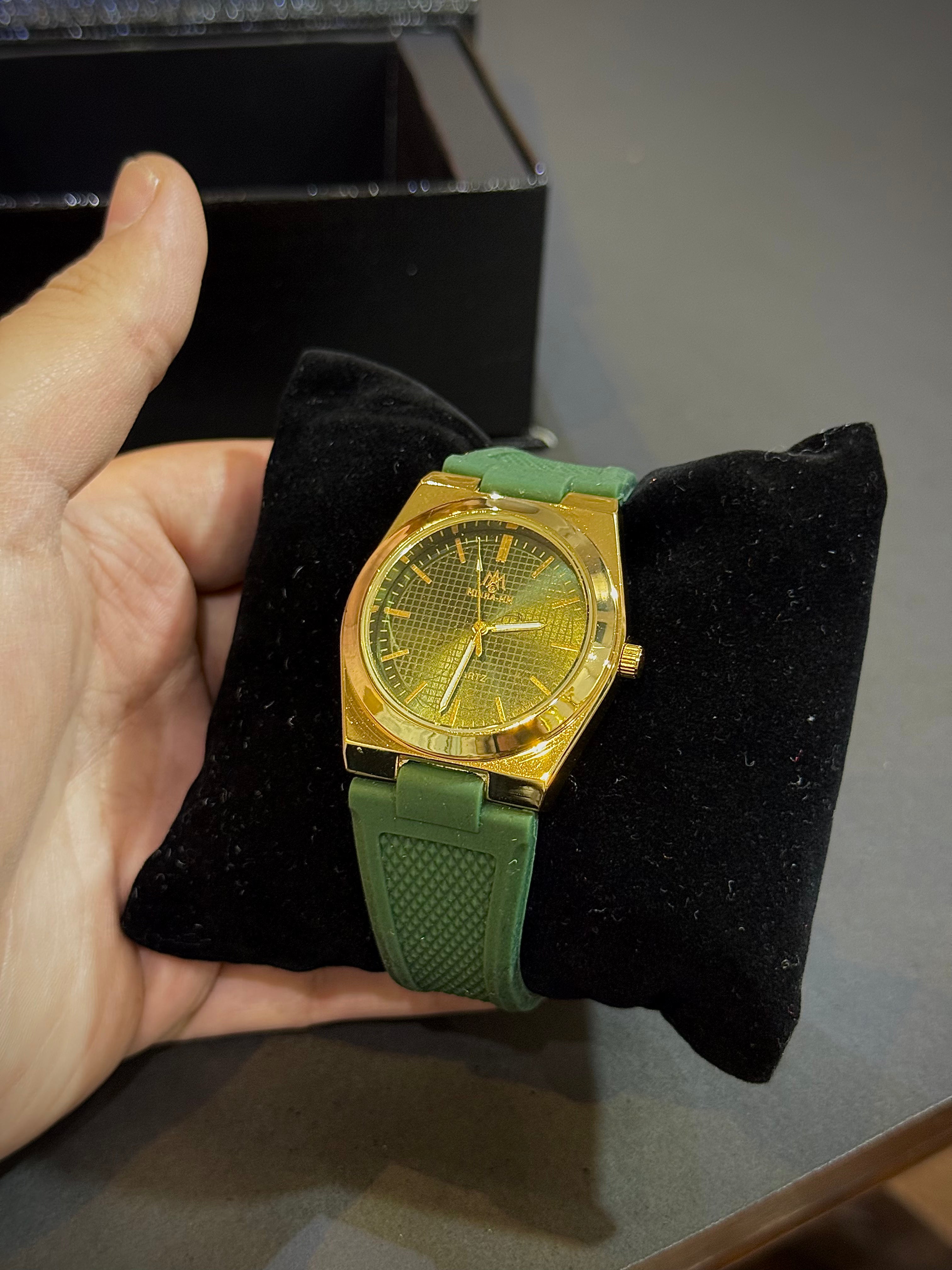 Luxury Green Strap Watch With Golden Shiny Dial – Elegant & Premium Look