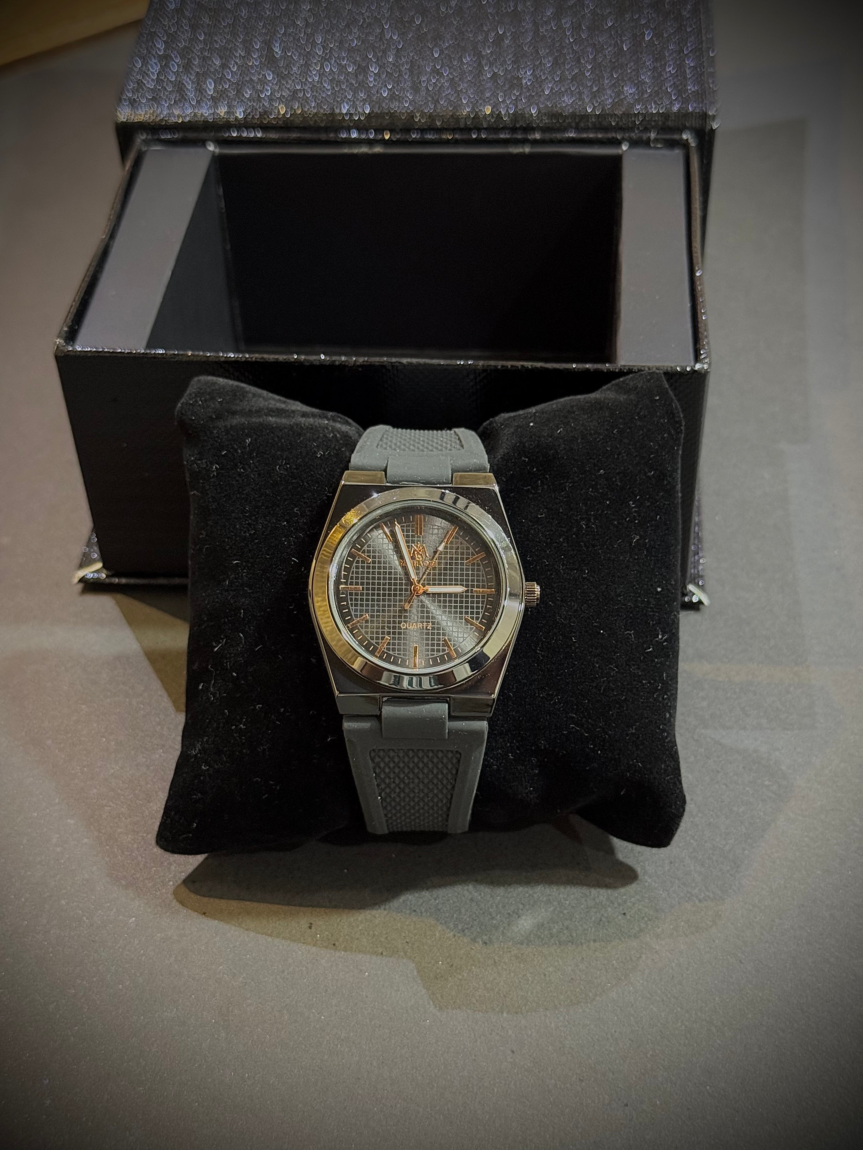 Luxury Black Strap Watch with Shiny Black Dial – Elegant & Premium Look